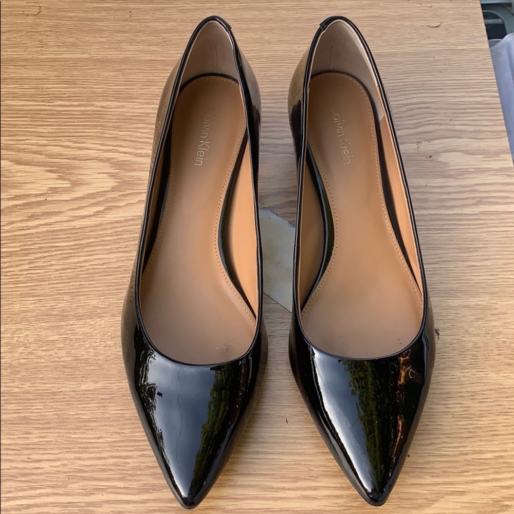 Calvin Klein Genoveva pump